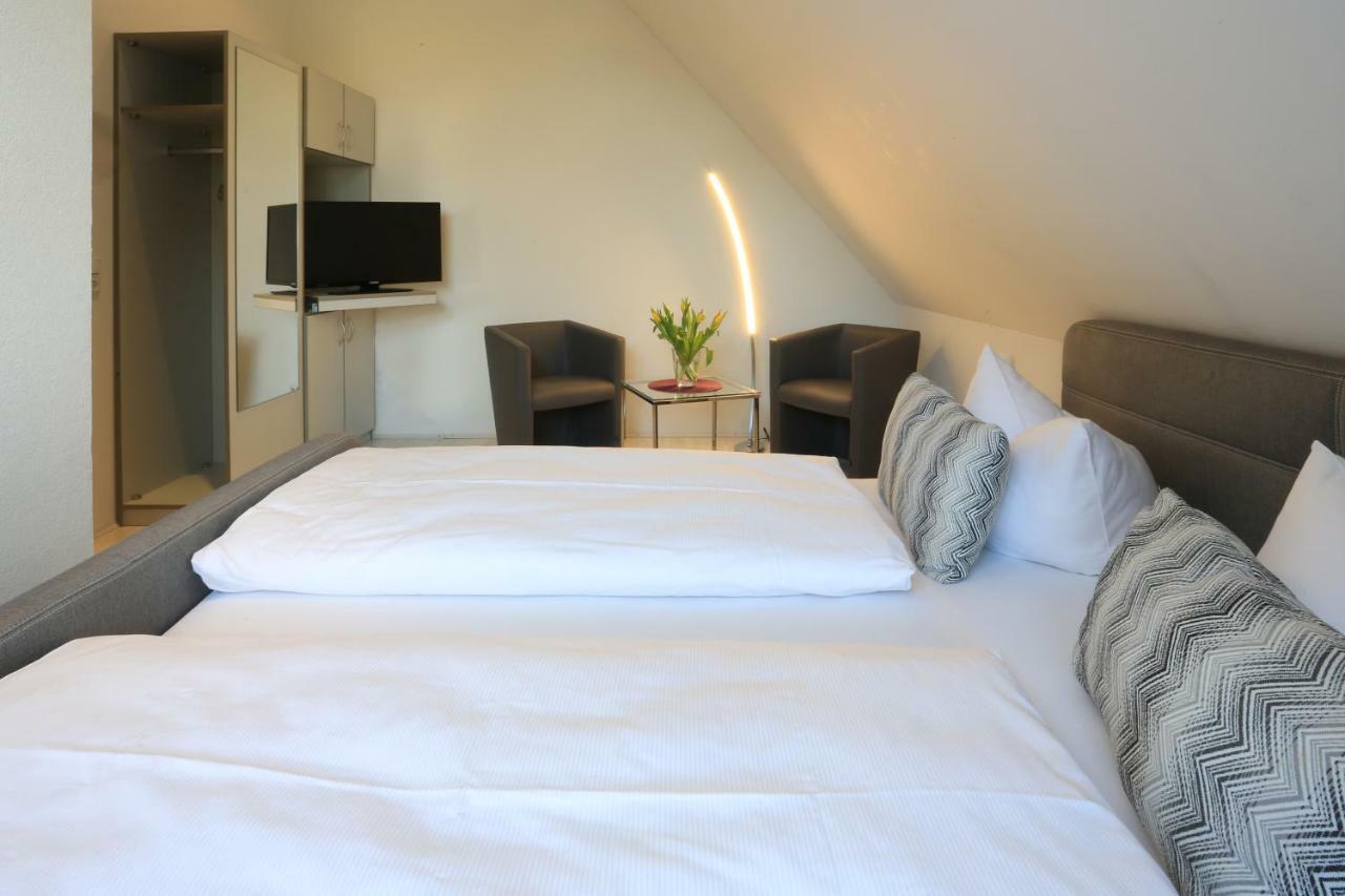 Weinstube Schwalbennest Hotell Karlstadt Exteriör bild