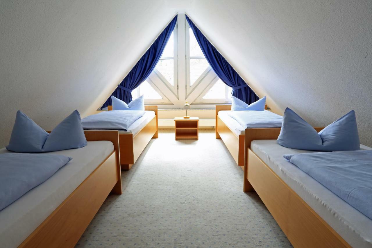 Weinstube Schwalbennest Hotell Karlstadt Exteriör bild